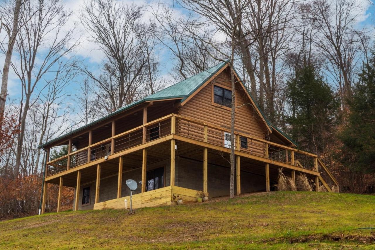 Pine Creek & Country house
